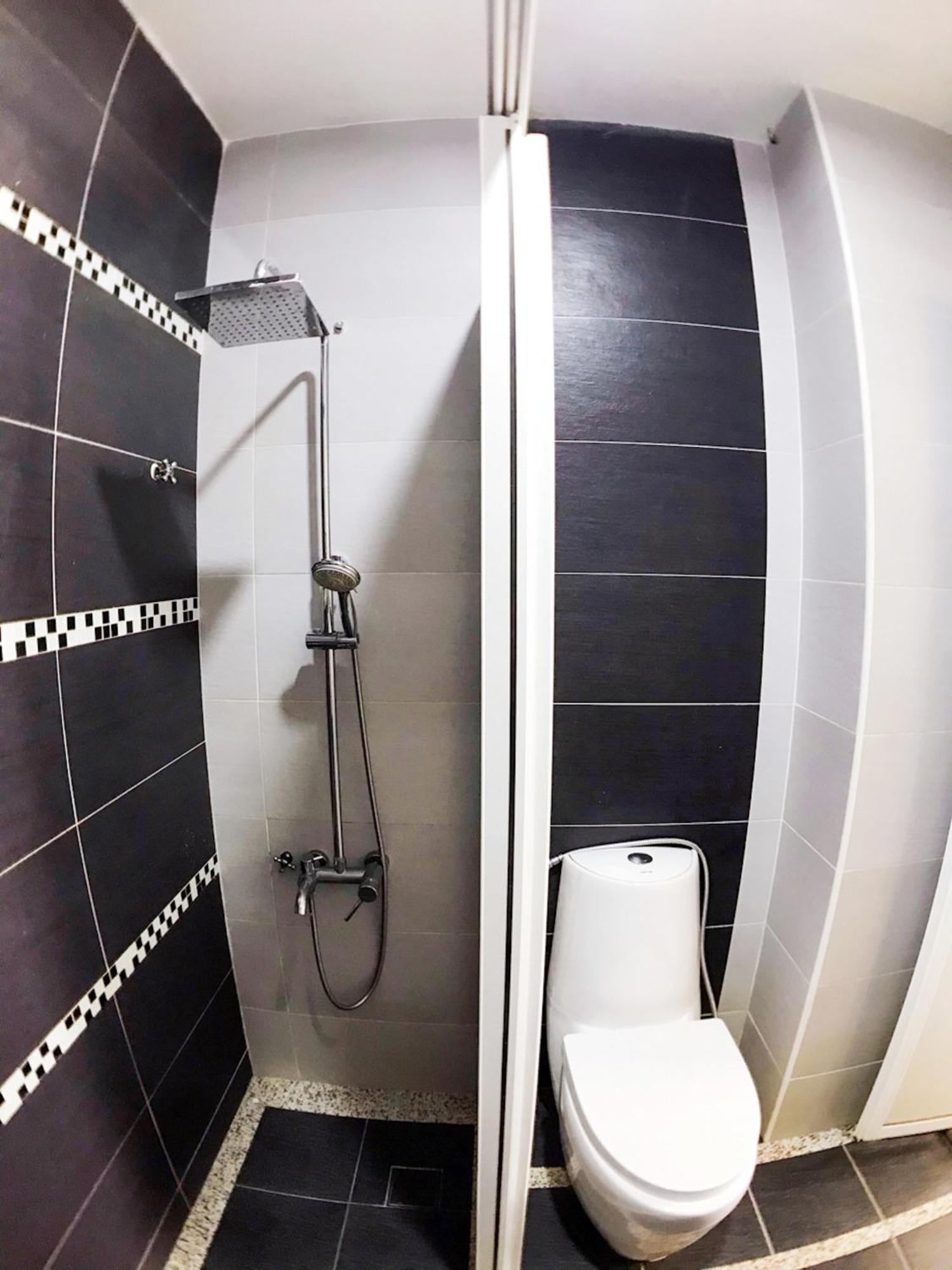 1 Bedroom Apartment, Melaka Cbd Town Center- Hosted By Private Locals Resident, Balcony With City Skyline View Or Seaview, Opposite Malls, Tv Box, 5 Minutes To Jonker Street, Malacca 外观 照片