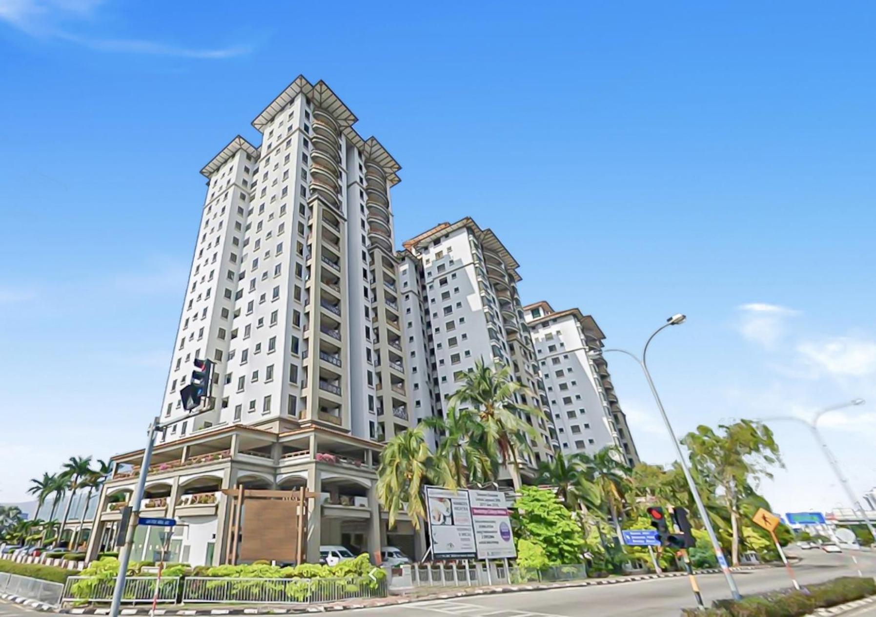 1 Bedroom Apartment, Melaka Cbd Town Center- Hosted By Private Locals Resident, Balcony With City Skyline View Or Seaview, Opposite Malls, Tv Box, 5 Minutes To Jonker Street, Malacca 外观 照片