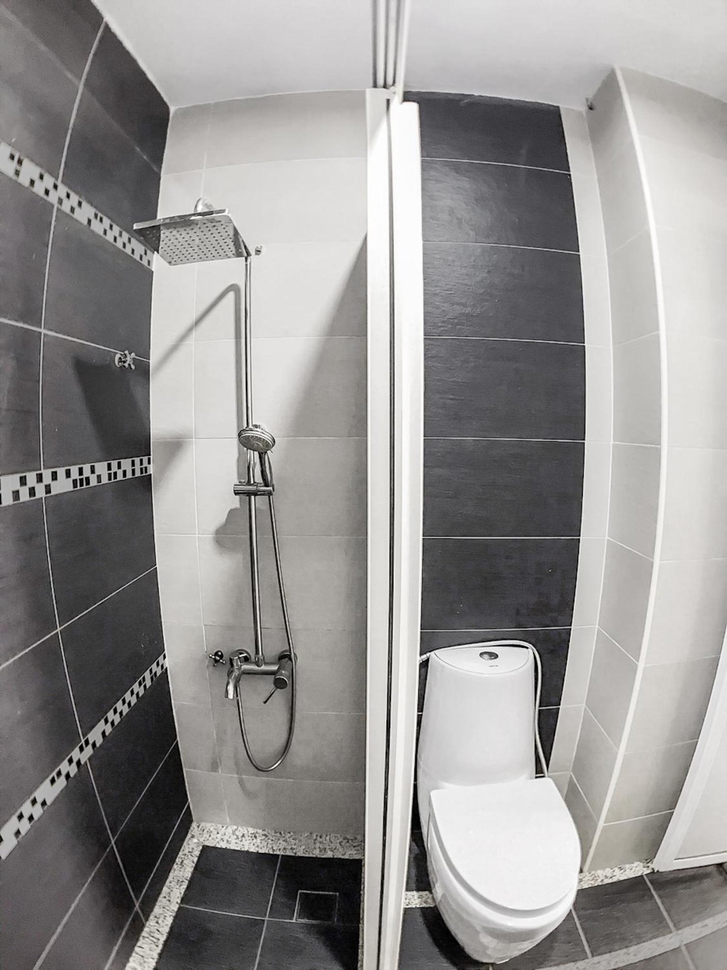 1 Bedroom Apartment, Melaka Cbd Town Center- Hosted By Private Locals Resident, Balcony With City Skyline View Or Seaview, Opposite Malls, Tv Box, 5 Minutes To Jonker Street, Malacca 外观 照片